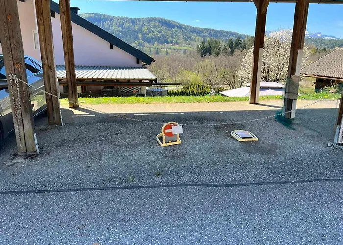 Karintia Gyöngye Daire Schiefling am See